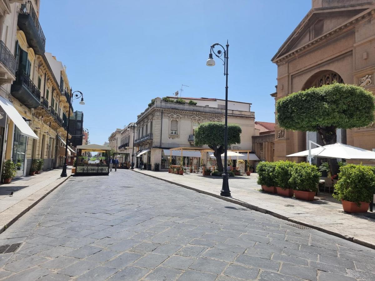 Loft Magna Grecia Reggio Calabria Centro Storico A 3 Minuti A Piedi Dal Mare Διαμέρισμα Εξωτερικό φωτογραφία